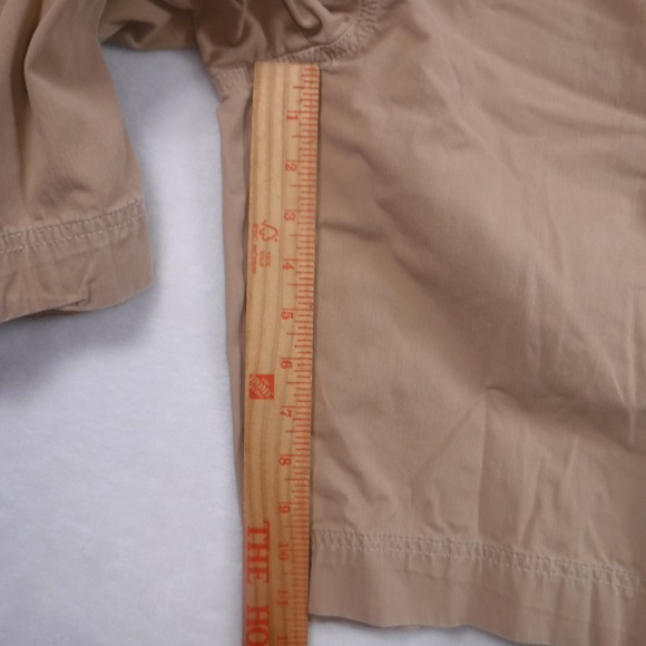 Eddie Bauer Women's 14 Tan Khaki Cargo Shorts Cotton Outdoor Casual 10 Inseam - Picture 7 of 9